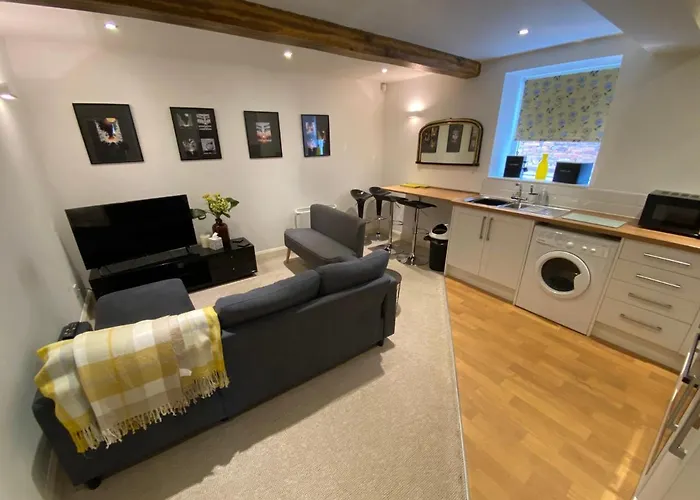 Buckingham House Apartment 2